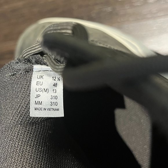 Helly Hansen Men's Boots in Olive and Cream - Picture 9 of 9